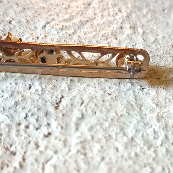 Vintage Art Nouveau Era Openwork Gold Tone Faux Seed Pearl Bar Brooch La… - Picture 9 of 9